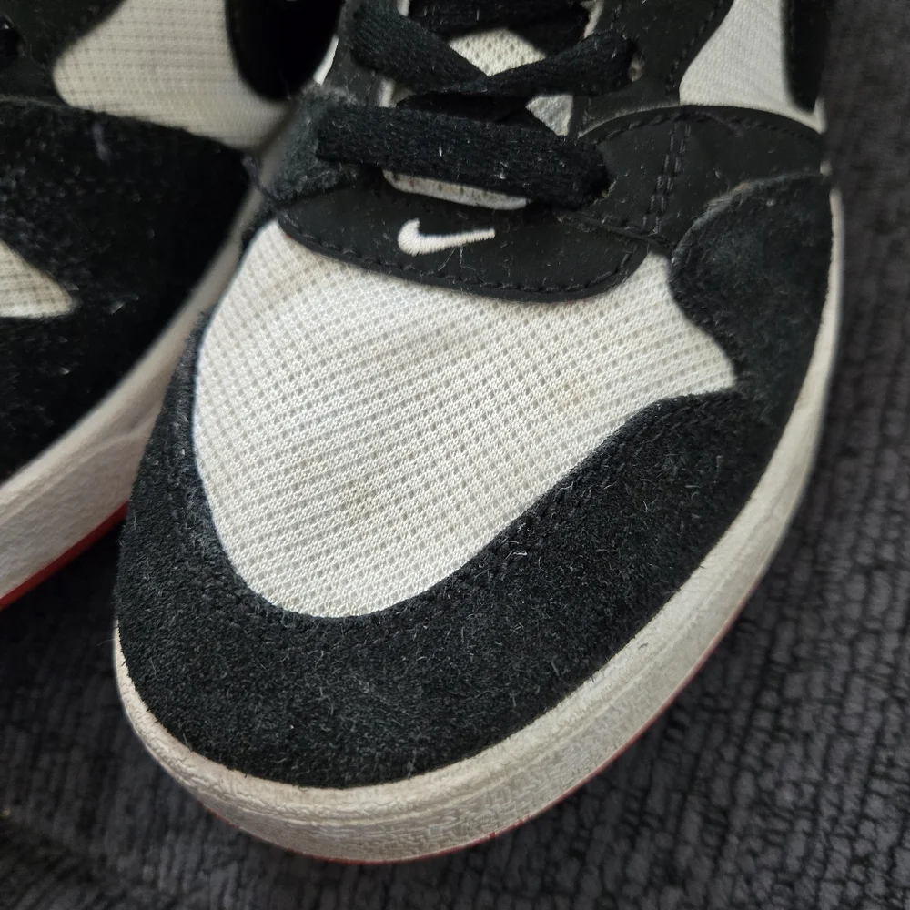 Nike SB Alleyoop Skate Shoes Red White Black Kids - Picture 9 of 16